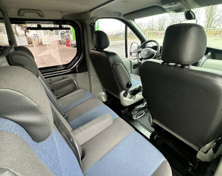 Черный Рено Трафик, объемом двигателя 2 л и пробегом 293 тыс. км за 12500 $, фото 45 на Automoto.ua