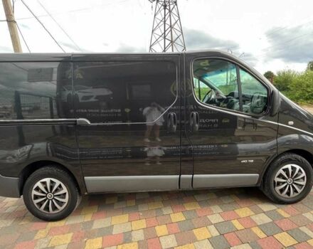 Черный Рено Трафик, объемом двигателя 2 л и пробегом 280 тыс. км за 9800 $, фото 7 на Automoto.ua