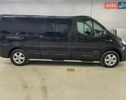 Чорний Рено Трафік, об'ємом двигуна 2 л та пробігом 292 тис. км за 16900 $, фото 4 на Automoto.ua