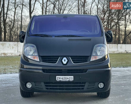 Черный Рено Трафик, объемом двигателя 2 л и пробегом 201 тыс. км за 17900 $, фото 2 на Automoto.ua