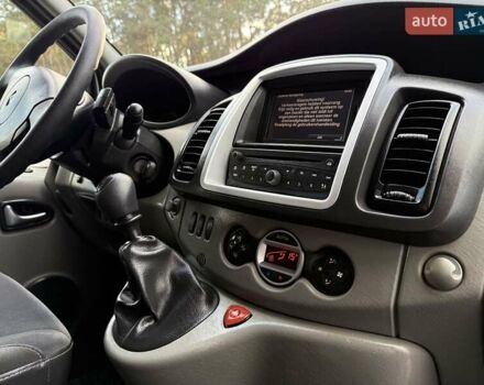 Чорний Рено Трафік, об'ємом двигуна 2 л та пробігом 301 тис. км за 12700 $, фото 23 на Automoto.ua