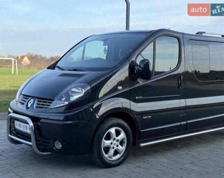 Черный Рено Трафик, объемом двигателя 2 л и пробегом 283 тыс. км за 15750 $, фото 5 на Automoto.ua