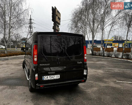 Черный Рено Трафик, объемом двигателя 2 л и пробегом 400 тыс. км за 15600 $, фото 6 на Automoto.ua