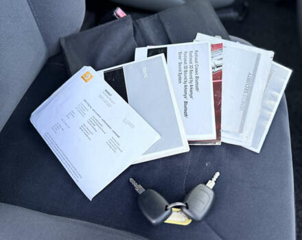 Черный Рено Трафик, объемом двигателя 2 л и пробегом 283 тыс. км за 15750 $, фото 21 на Automoto.ua