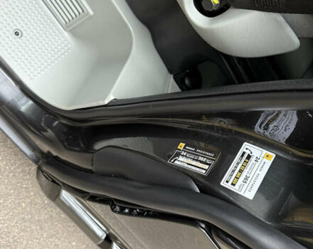 Черный Рено Трафик, объемом двигателя 2 л и пробегом 193 тыс. км за 18800 $, фото 77 на Automoto.ua