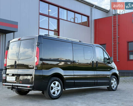 Черный Рено Трафик, объемом двигателя 2 л и пробегом 283 тыс. км за 15750 $, фото 3 на Automoto.ua