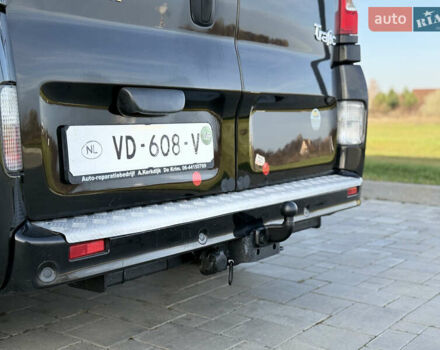 Черный Рено Трафик, объемом двигателя 2 л и пробегом 283 тыс. км за 15750 $, фото 8 на Automoto.ua