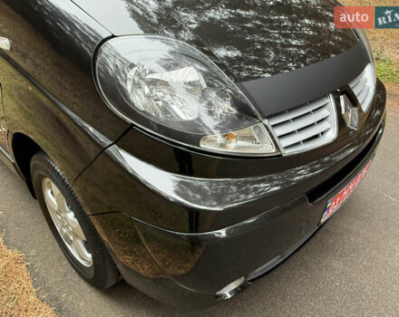 Черный Рено Трафик, объемом двигателя 2 л и пробегом 193 тыс. км за 18800 $, фото 29 на Automoto.ua
