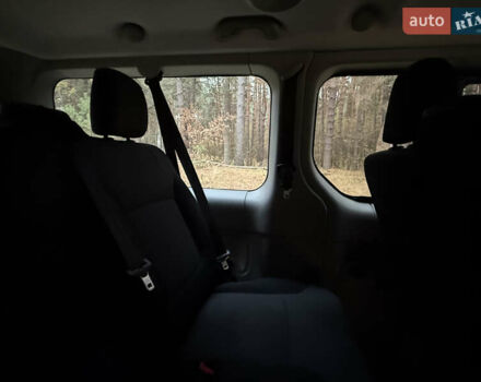 Черный Рено Трафик, объемом двигателя 2 л и пробегом 193 тыс. км за 18800 $, фото 51 на Automoto.ua