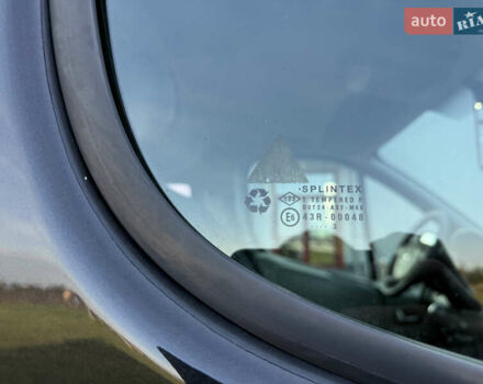 Черный Рено Трафик, объемом двигателя 2 л и пробегом 283 тыс. км за 15750 $, фото 28 на Automoto.ua