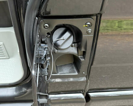 Черный Рено Трафик, объемом двигателя 2 л и пробегом 193 тыс. км за 18800 $, фото 76 на Automoto.ua