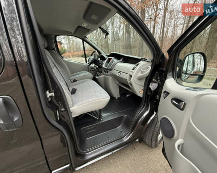 Черный Рено Трафик, объемом двигателя 2 л и пробегом 177 тыс. км за 16800 $, фото 39 на Automoto.ua