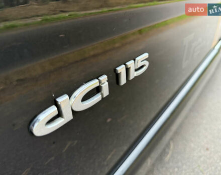 Черный Рено Трафик, объемом двигателя 2 л и пробегом 193 тыс. км за 18800 $, фото 32 на Automoto.ua