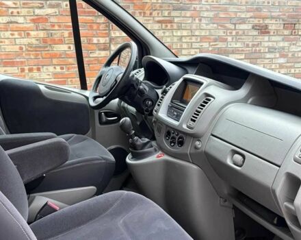 Черный Рено Трафик, объемом двигателя 2 л и пробегом 175 тыс. км за 8400 $, фото 14 на Automoto.ua