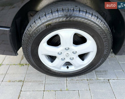 Черный Рено Трафик, объемом двигателя 2 л и пробегом 271 тыс. км за 15950 $, фото 30 на Automoto.ua