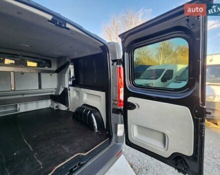 Черный Рено Трафик, объемом двигателя 2 л и пробегом 232 тыс. км за 15500 $, фото 16 на Automoto.ua