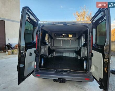 Черный Рено Трафик, объемом двигателя 2 л и пробегом 232 тыс. км за 15500 $, фото 19 на Automoto.ua