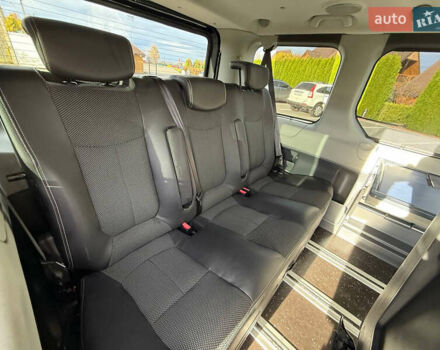 Чорний Рено Трафік, об'ємом двигуна 2 л та пробігом 266 тис. км за 16900 $, фото 3 на Automoto.ua