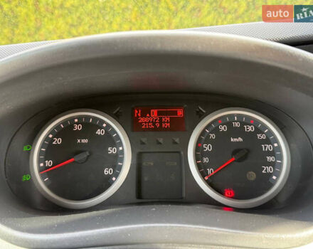 Чорний Рено Трафік, об'ємом двигуна 2 л та пробігом 266 тис. км за 16900 $, фото 44 на Automoto.ua