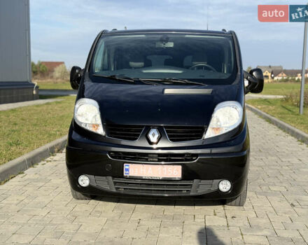 Черный Рено Трафик, объемом двигателя 2 л и пробегом 283 тыс. км за 16300 $, фото 2 на Automoto.ua