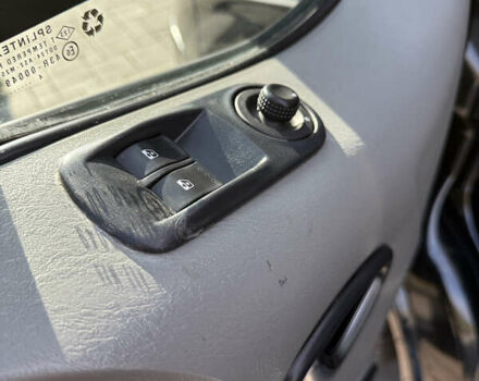 Черный Рено Трафик, объемом двигателя 2 л и пробегом 283 тыс. км за 16300 $, фото 17 на Automoto.ua