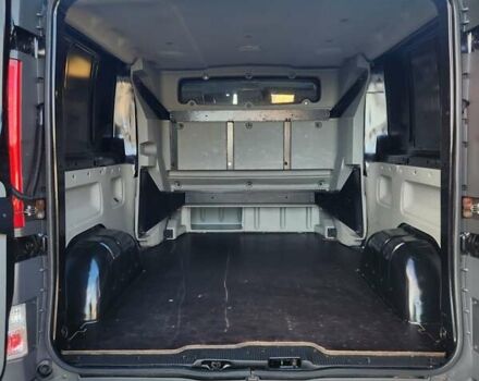 Черный Рено Трафик, объемом двигателя 2 л и пробегом 232 тыс. км за 15500 $, фото 13 на Automoto.ua