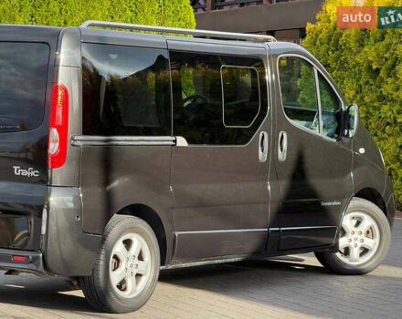 Чорний Рено Трафік, об'ємом двигуна 2 л та пробігом 266 тис. км за 16900 $, фото 57 на Automoto.ua