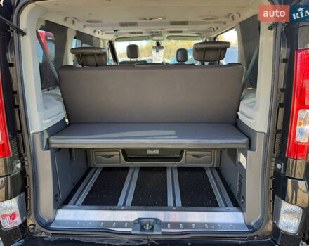 Чорний Рено Трафік, об'ємом двигуна 2 л та пробігом 266 тис. км за 16900 $, фото 23 на Automoto.ua