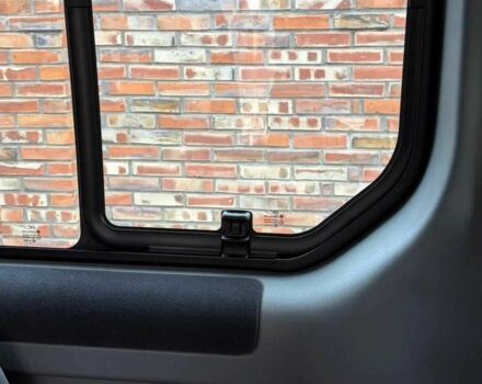 Черный Рено Трафик, объемом двигателя 2 л и пробегом 175 тыс. км за 8400 $, фото 18 на Automoto.ua