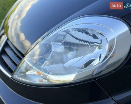 Черный Рено Трафик, объемом двигателя 2 л и пробегом 271 тыс. км за 15950 $, фото 15 на Automoto.ua