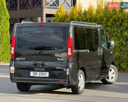 Чорний Рено Трафік, об'ємом двигуна 2 л та пробігом 266 тис. км за 16900 $, фото 5 на Automoto.ua