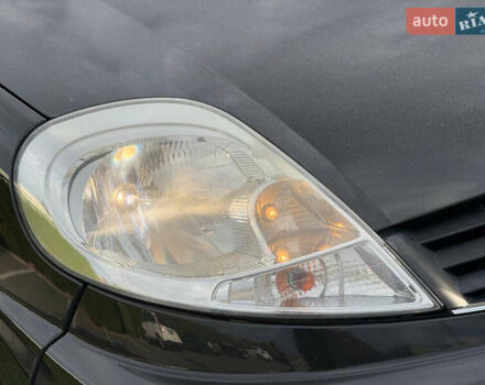 Чорний Рено Трафік, об'ємом двигуна 2 л та пробігом 266 тис. км за 16900 $, фото 16 на Automoto.ua