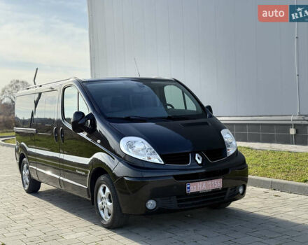 Черный Рено Трафик, объемом двигателя 2 л и пробегом 271 тыс. км за 16500 $, фото 2 на Automoto.ua
