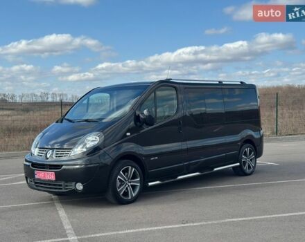 Чорний Рено Трафік, об'ємом двигуна 2 л та пробігом 237 тис. км за 17333 $, фото 3 на Automoto.ua