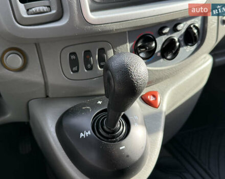 Рено Трафик 2014 в Стрые на Automoto.ua Черный Рено Трафик, объемом двигателя 2 л и пробегом 266 тыс. км за 16900 $, фото 49 на Automoto.ua