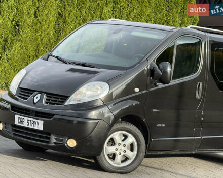 Рено Трафик 2014 в Стрые на Automoto.ua Черный Рено Трафик, объемом двигателя 2 л и пробегом 266 тыс. км за 16900 $, фото 6 на Automoto.ua