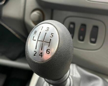 Чорний Рено Трафік, об'ємом двигуна 2 л та пробігом 175 тис. км за 8200 $, фото 18 на Automoto.ua