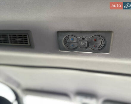 Черный Рено Трафик, объемом двигателя 2 л и пробегом 283 тыс. км за 16300 $, фото 30 на Automoto.ua