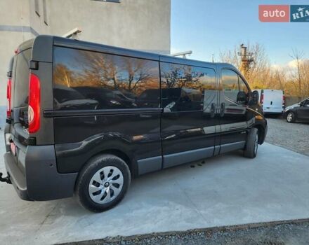 Черный Рено Трафик, объемом двигателя 2 л и пробегом 232 тыс. км за 15500 $, фото 5 на Automoto.ua
