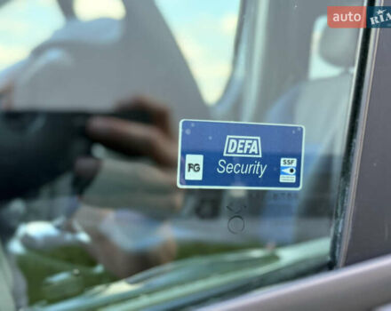 Черный Рено Трафик, объемом двигателя 2 л и пробегом 271 тыс. км за 15950 $, фото 16 на Automoto.ua