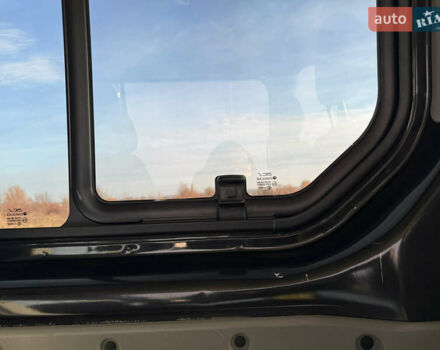 Черный Рено Трафик, объемом двигателя 2 л и пробегом 271 тыс. км за 16500 $, фото 34 на Automoto.ua