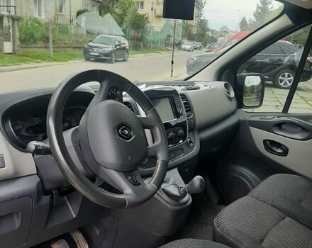 Чорний Рено Трафік, об'ємом двигуна 1.6 л та пробігом 185 тис. км за 16190 $, фото 14 на Automoto.ua