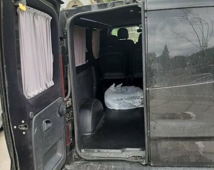 Чорний Рено Трафік, об'ємом двигуна 1.6 л та пробігом 185 тис. км за 16190 $, фото 10 на Automoto.ua