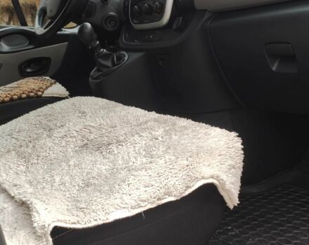 Рено Трафік 2015 у Дрогобичі на Automoto.ua Чорний Рено Трафік, об'ємом двигуна 1.6 л та пробігом 190 тис. км за 15650 $, фото 22 на Automoto.ua