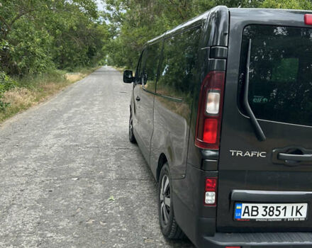 Черный Рено Трафик, объемом двигателя 1.6 л и пробегом 313 тыс. км за 16200 $, фото 10 на Automoto.ua