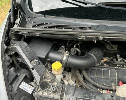 Чорний Рено Трафік, об'ємом двигуна 1.6 л та пробігом 313 тис. км за 15200 $, фото 47 на Automoto.ua