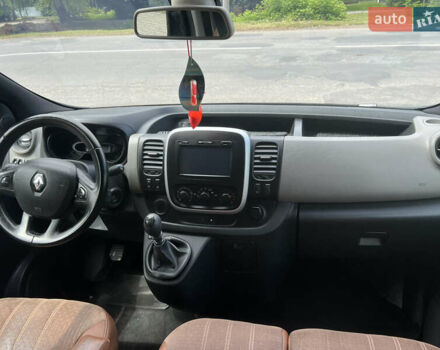 Чорний Рено Трафік, об'ємом двигуна 1.6 л та пробігом 400 тис. км за 13999 $, фото 10 на Automoto.ua