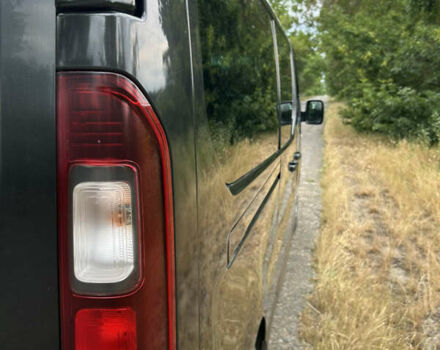 Чорний Рено Трафік, об'ємом двигуна 1.6 л та пробігом 313 тис. км за 15200 $, фото 42 на Automoto.ua