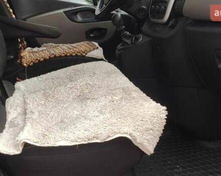 Чорний Рено Трафік, об'ємом двигуна 1.6 л та пробігом 190 тис. км за 15650 $, фото 78 на Automoto.ua