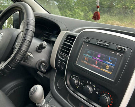 Чорний Рено Трафік, об'ємом двигуна 1.6 л та пробігом 313 тис. км за 15200 $, фото 17 на Automoto.ua